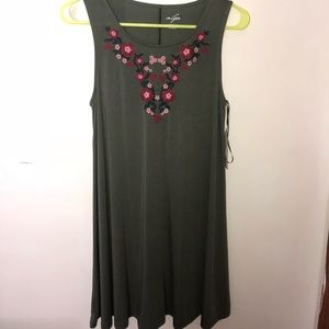 Francesca’s flowy dress